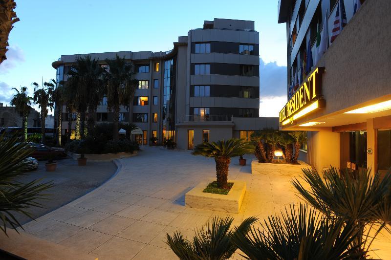 Hotel President 3*