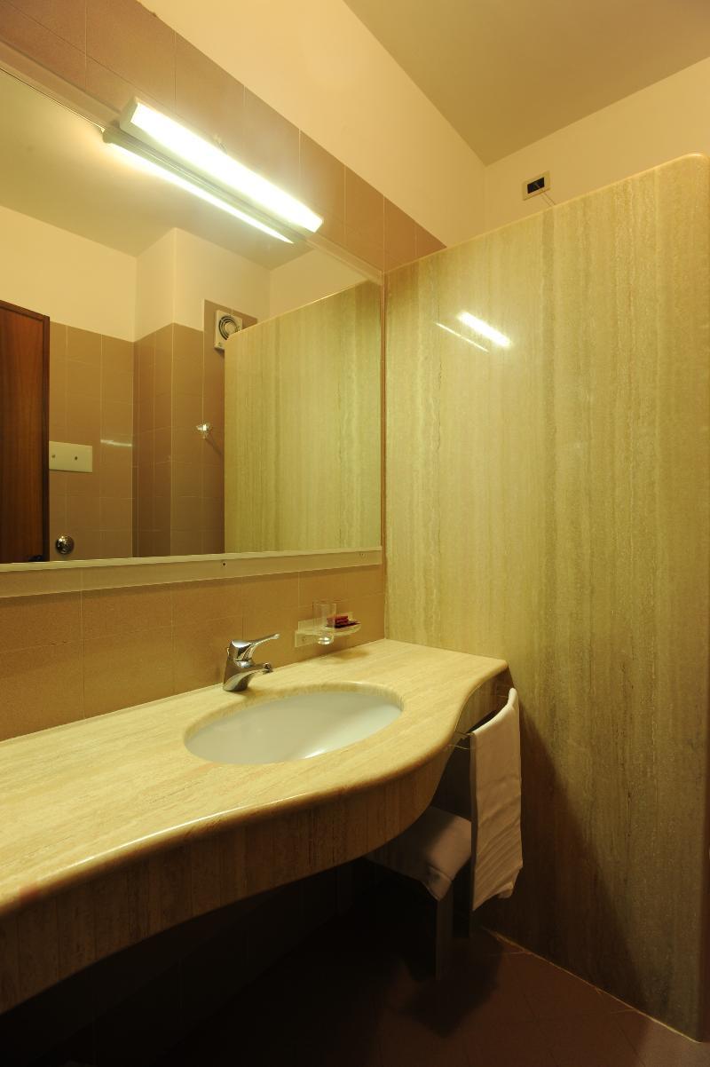 President Hotel 3*